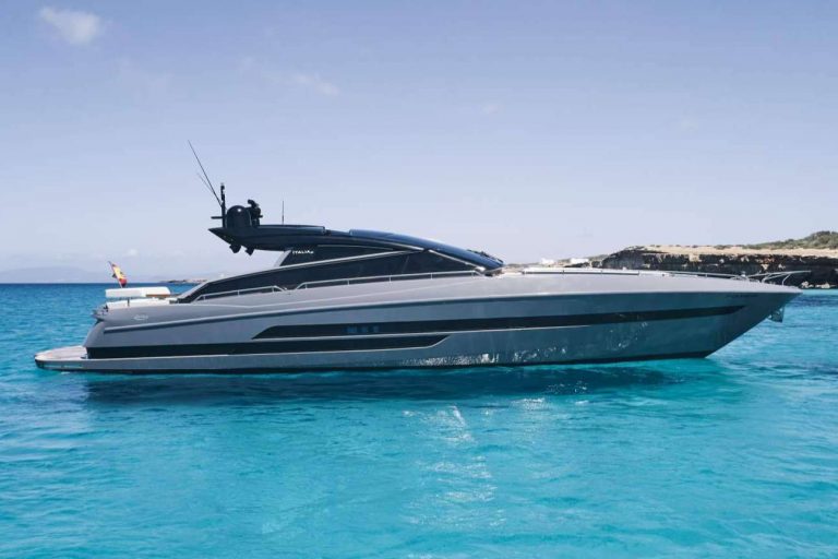 Disfrutar de una inolvidable experiencia en alta mar para estar protegidos