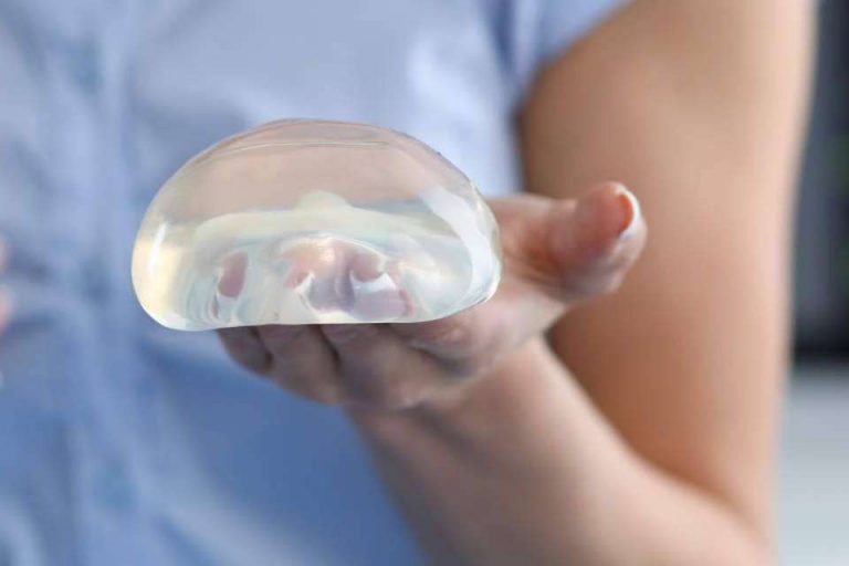 Las ventajas del aumento de pecho con las prótesis B-lite, unas de las más ligeras del mundo