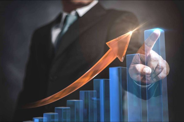 Los beneficios de contar con un coach empresarial que guíe en el crecimiento de un negocio, por CEO Sphere