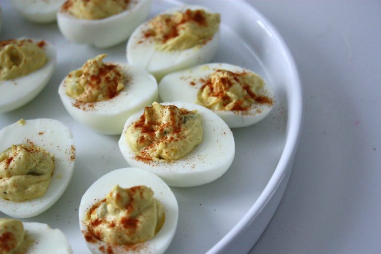 Huevos rellenos de atún en 25 minutos: la receta infalible