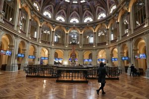 El Ibex 35 despierta con una subida del 1,58% y supera los 8.600 puntos tras la Fed