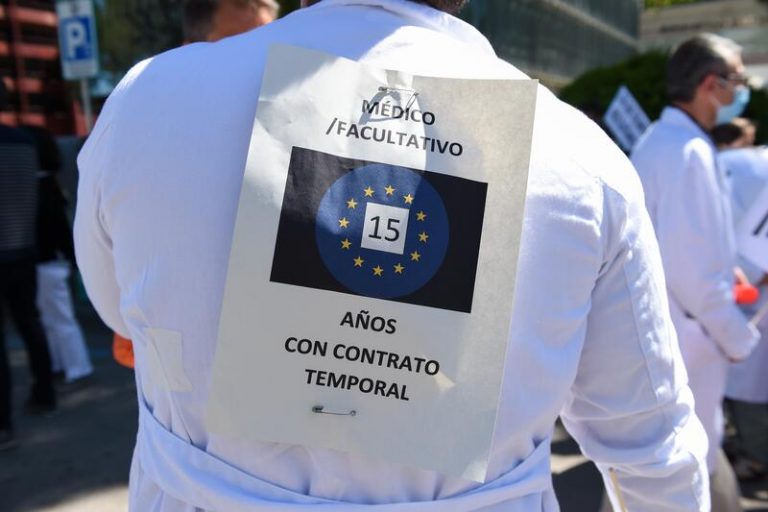 La huelga de médicos en Madrid continúa hoy a pesar de la oferta para hacer fijos a 1.600 médicos