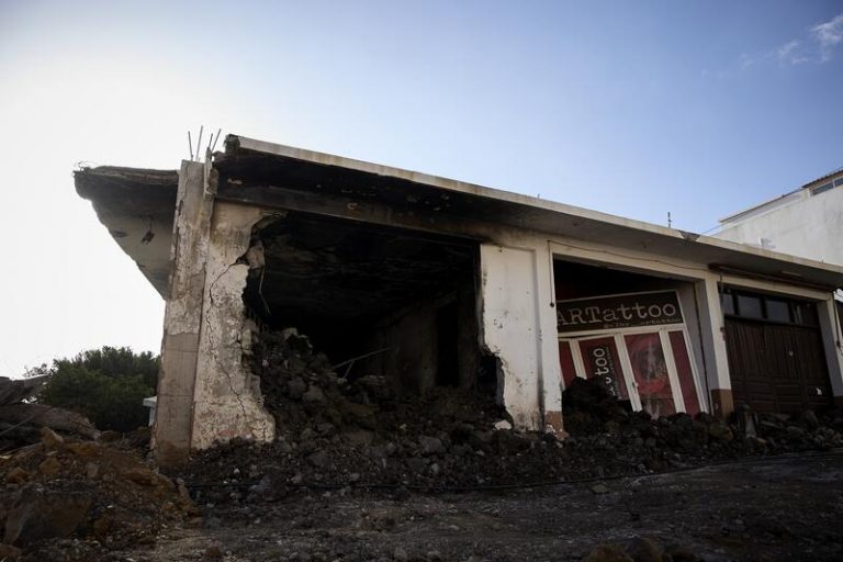 Nace la plataforma Pampillo-Todoque para reclamar volver a vivir en el sitio afectado por las coladas