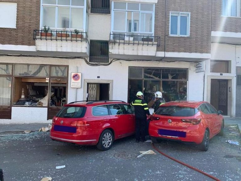 Un fallo eléctrico provoca una explosión en un local comercial de El Escorial (Madrid)
