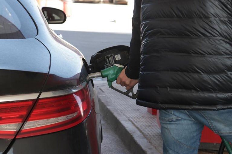 Gasolineros denuncian estar 