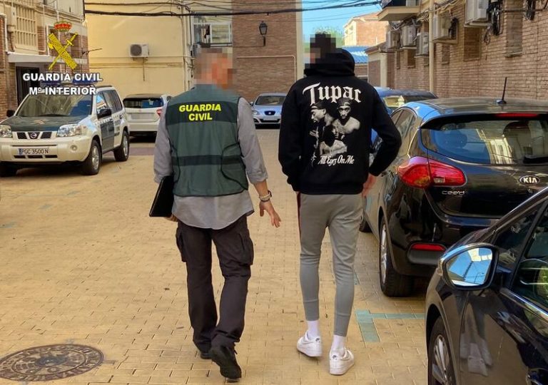 Detenidos siete menores del bloque de la banda juvenil violenta 'Blood' que operaba en la provincia de Toledo
