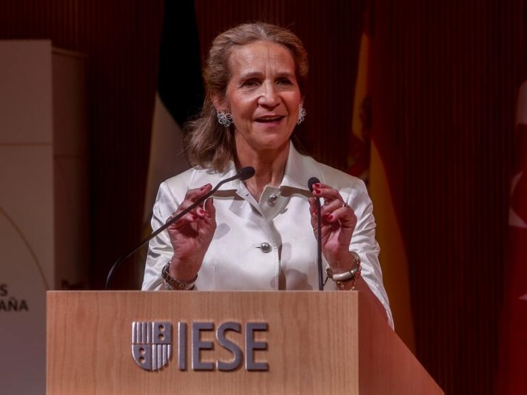 La Infanta Elena, muy feliz tras la confirmación del regreso de Don Juan Carlos