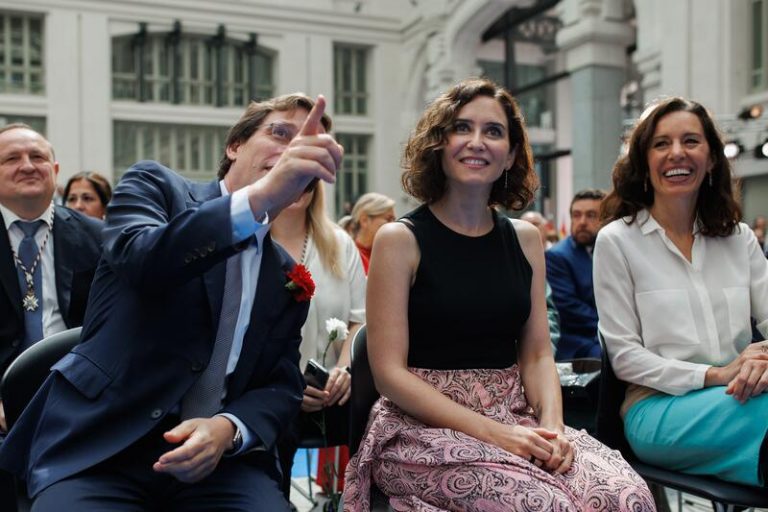 Ayuso incluirá a personas propuestas por Almeida a su equipo del PP de Madrid