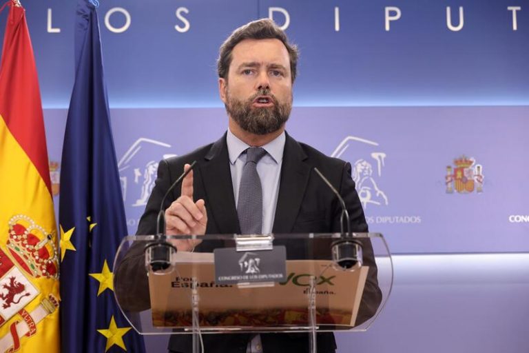 Vox recrimina a UP que critiquen al emérito cuando les permitió entrar en las instituciones