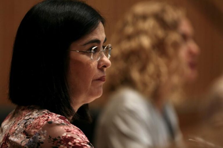 Darias responde al PP que las listas de espera son competencia de las comunidades autónomas