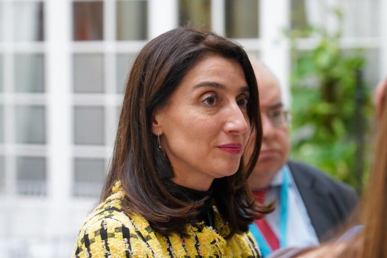 Llop pide a Feijóo que explique por qué le da miedo renovar el CGPJ