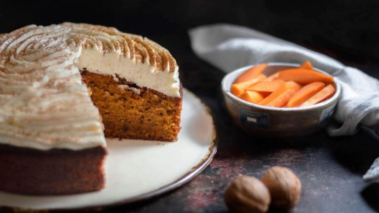 Cómo preparar la tarta de zanahoria de Jordi Cruz