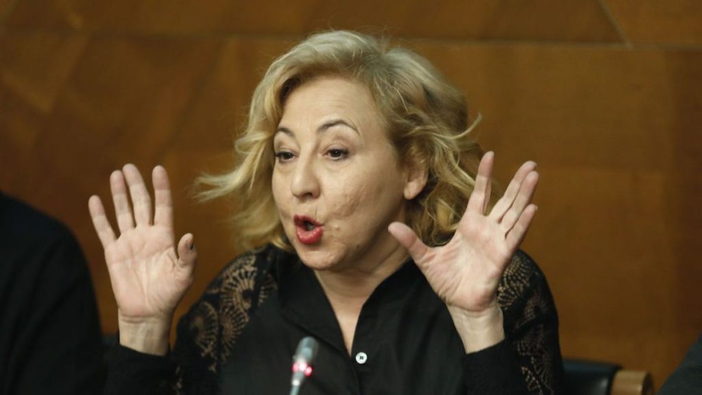 ¿No tener hijos la ha hecho sentir menos mujer a Carmen Machi?