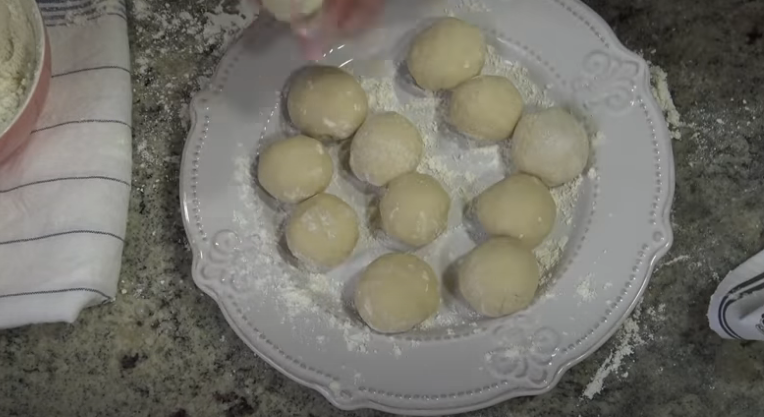 Cómo hacer tortillas de harina fáciles y suaves con 3 ingredientes