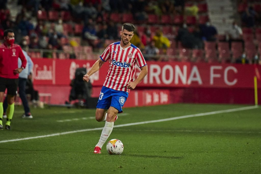 El Girona se aferra a Stuani para revelarse en Segunda División