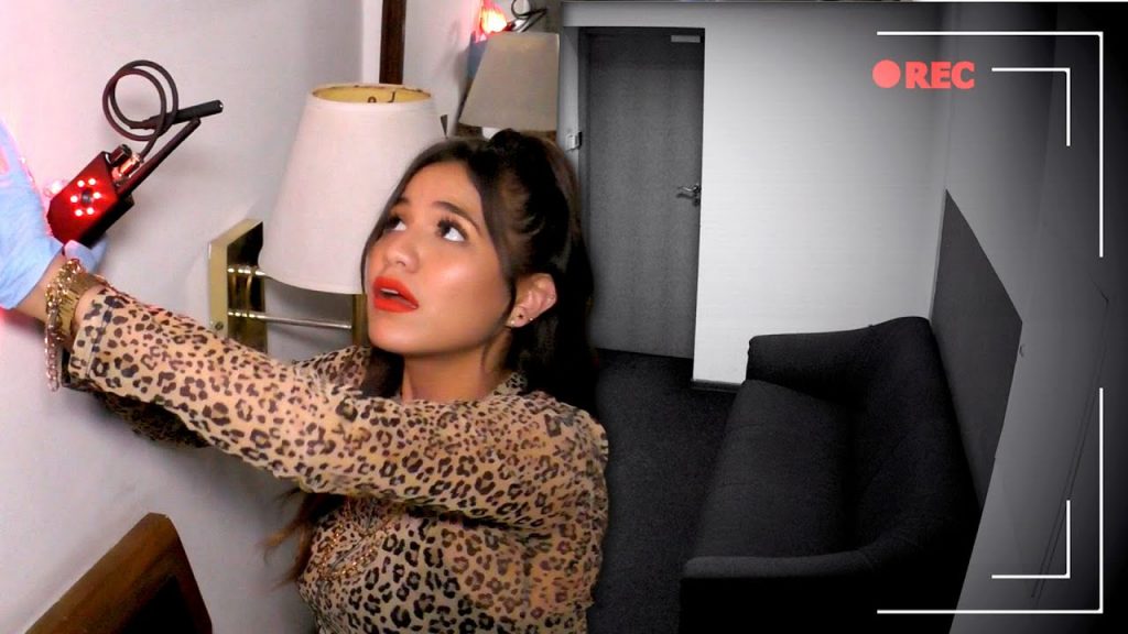 ¿En dónde se esconden las cámaras en las habitaciones de un motel?