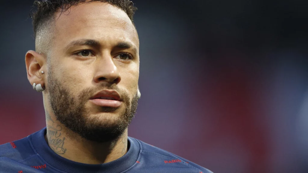 Se ha estado relacionando de mala manera con el club 