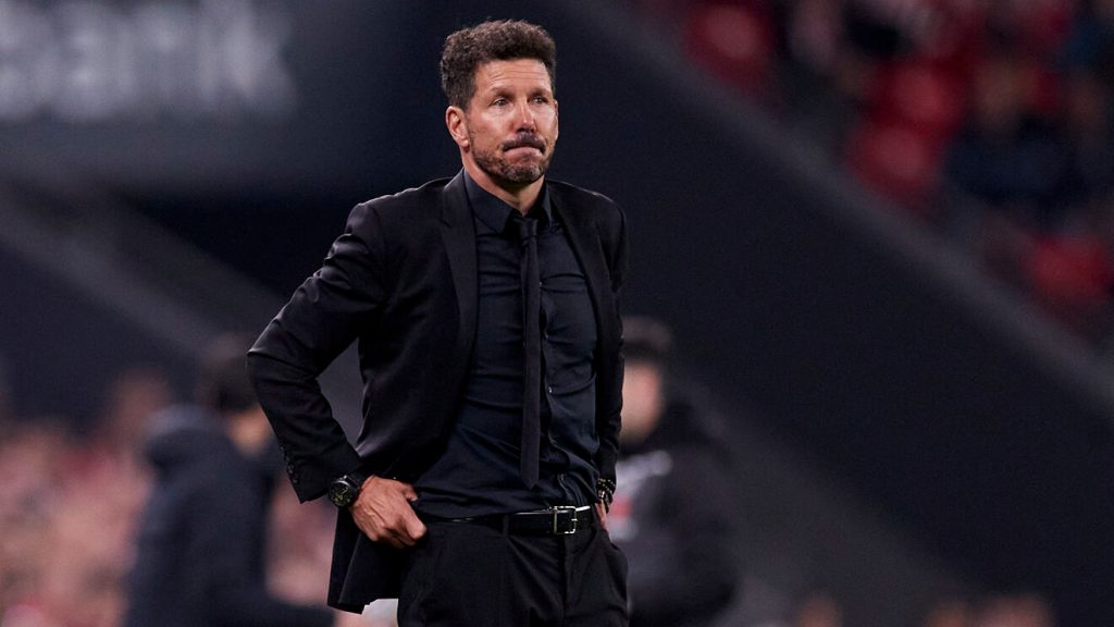 Simeone busca reforzar su plantilla