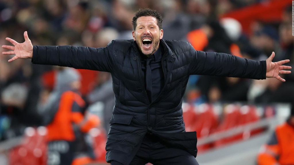 Simeone en el ojo del huracán