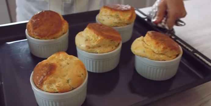 Soufflé de queso: el truco para conseguir una presentación de 10