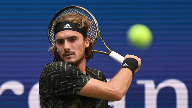 Tsitsipas suma otro ridículo histórico a su palmarés en 2024