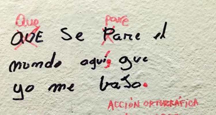 Graffitis callejeros arreglados ortográficamente