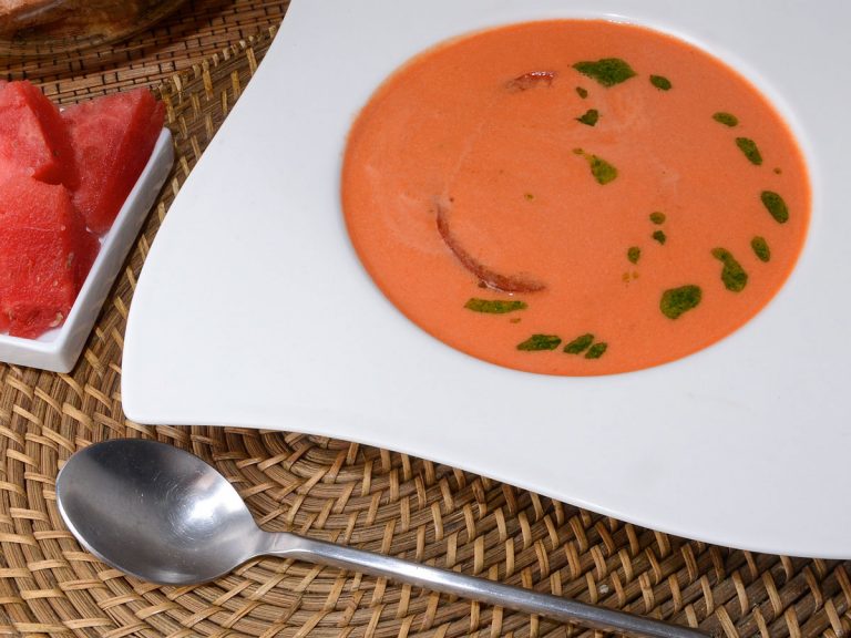 Este refrescante gazpacho de sandía será tu preferido