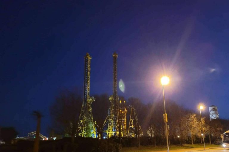 Cómo ir al Parque Warner, los servicios de Taxis Madrid SUR