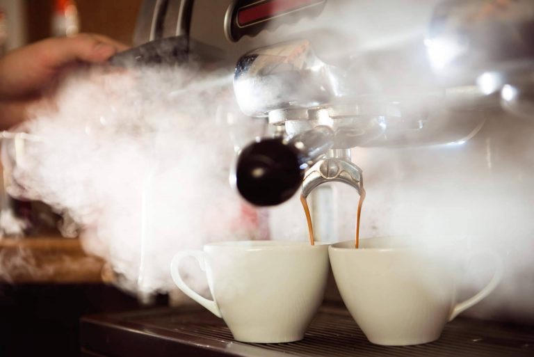 Distintos modelos de cafetera profesional con SERHS Equipments