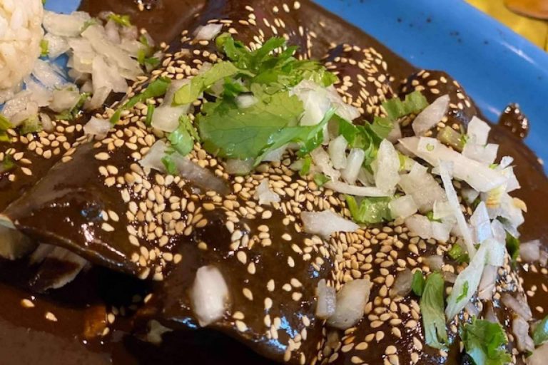 Probar la verdadera comida tradicional mexicana en el restaurante La Llorona