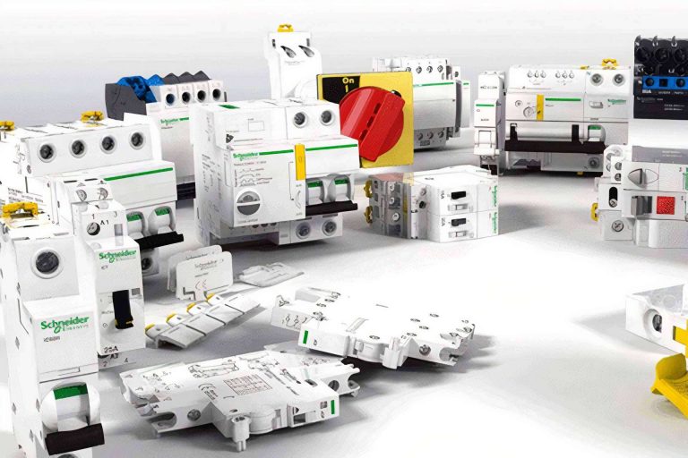 Cadenza Electric, uno de los distribuidores del material eléctrico Schneider Electric