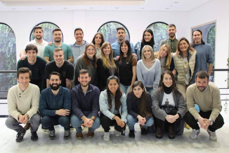 Audífono.es coopera con Phonak para sortear los primeros audífonos del mundo recargables sumergibles