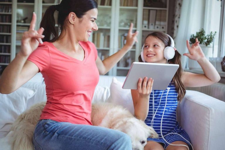 Cómo ejercitar el cuerpo con diferentes estilos de baile para estar en forma desde casa