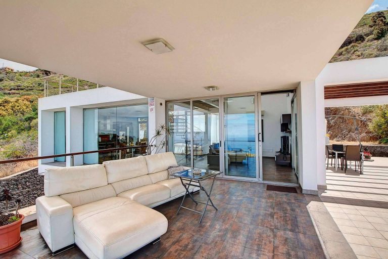 Ana Martínez Arquitectos se encarga de diseñar viviendas personalizadas de obra nueva