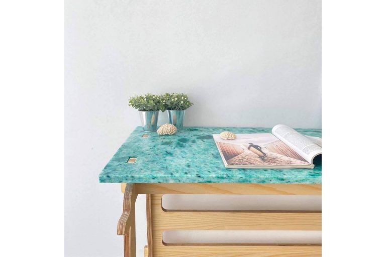 La nueva revolución de los muebles sostenibles con redes de pesca recuperadas del mar