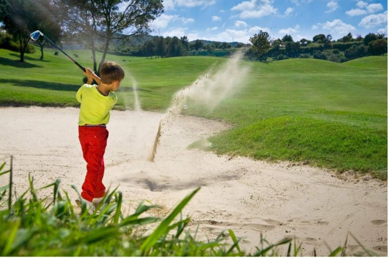 Los campamentos de verano de golf de Joaquín Molpeceres en el Olivar de la Hinojosa