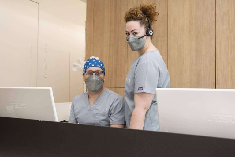 Corregir la sonrisa gingival en Clínica Dental Eduardo López