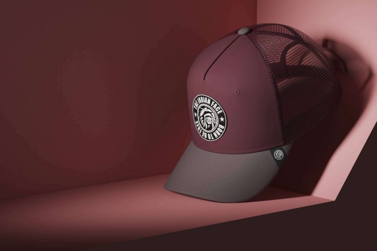 The Indian Face dispone de una original colección de gorras trucker deportivas