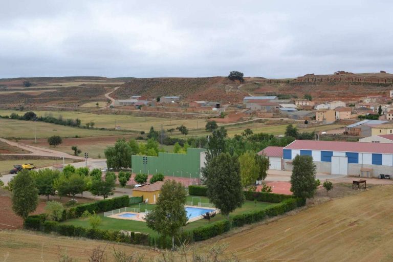 Disfrutar de un pueblo tranquilo con numerosos lugares naturales y culturales de gran interés con los alojamientos de Torrehermosa Rural