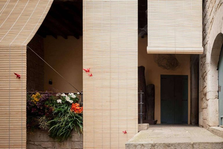 Mosquiteras Baratas ofrece persianas alicantinas