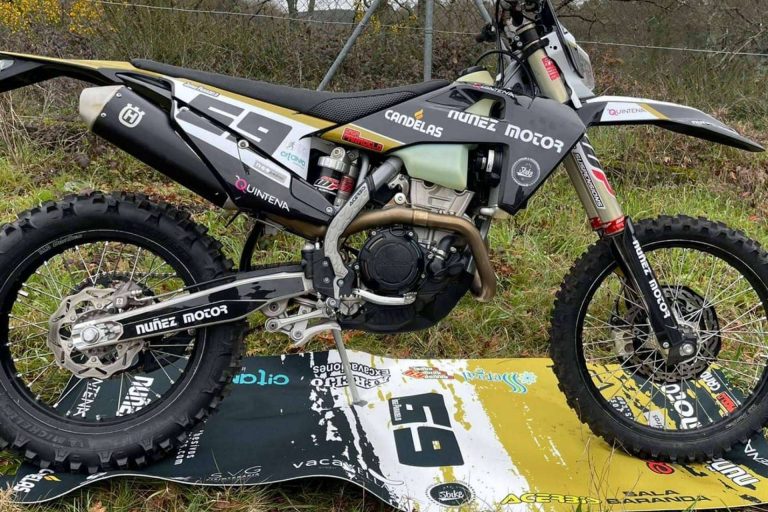 Personalizar la moto a través de adhesivos Husqvarna