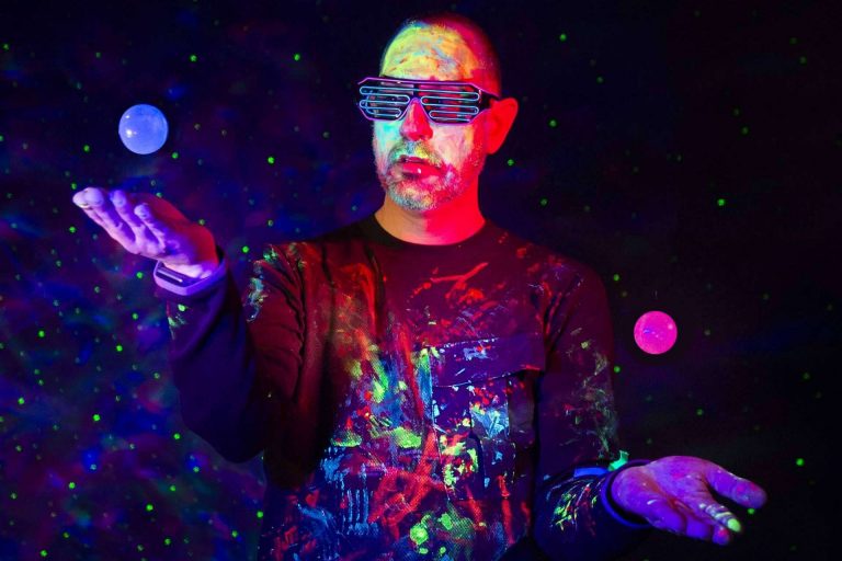 Las experiencias sensoriales virtuales de Serial Experiments Lab