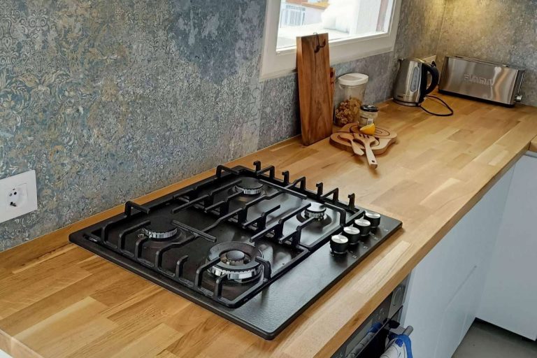 Basic Madera ofrece encimeras de roble macizo de máxima calidad y a medida