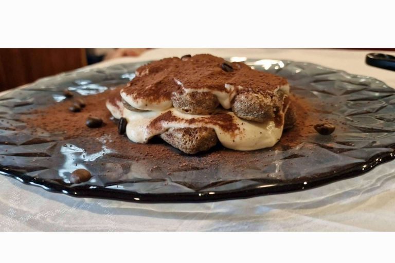 La apuesta por los productos locales de Mozzarella e Basílico, una pizzería de El Puerto de Santa María