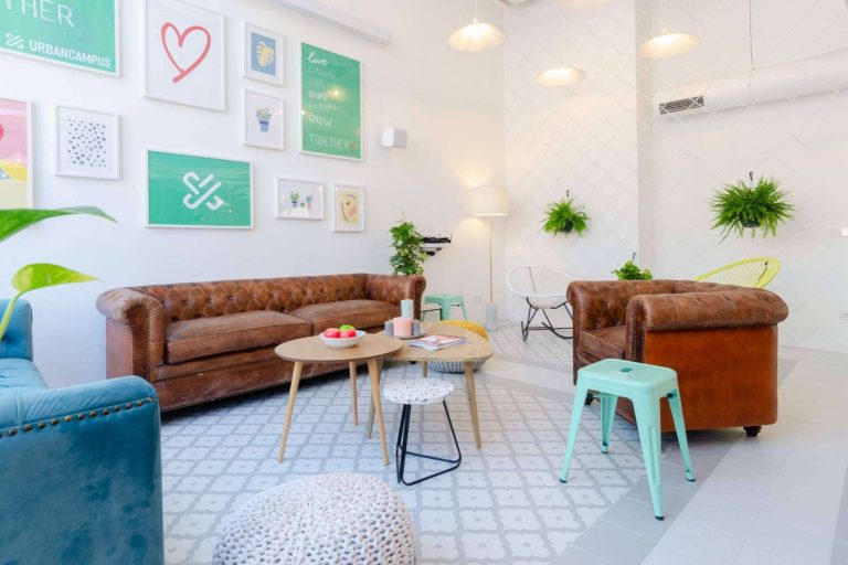 Información clave del segmento de la mano del Coliving Report de Urban Campus