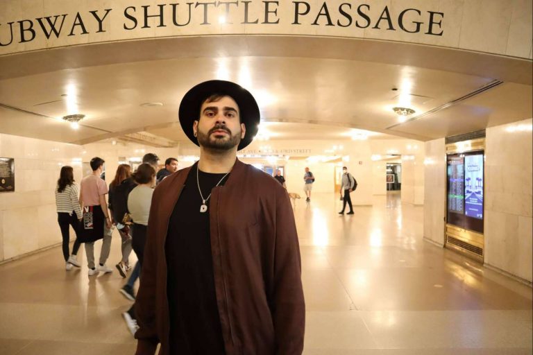 El primer DJ español que hace historia realizando un mashup en el Puente de Brooklyn