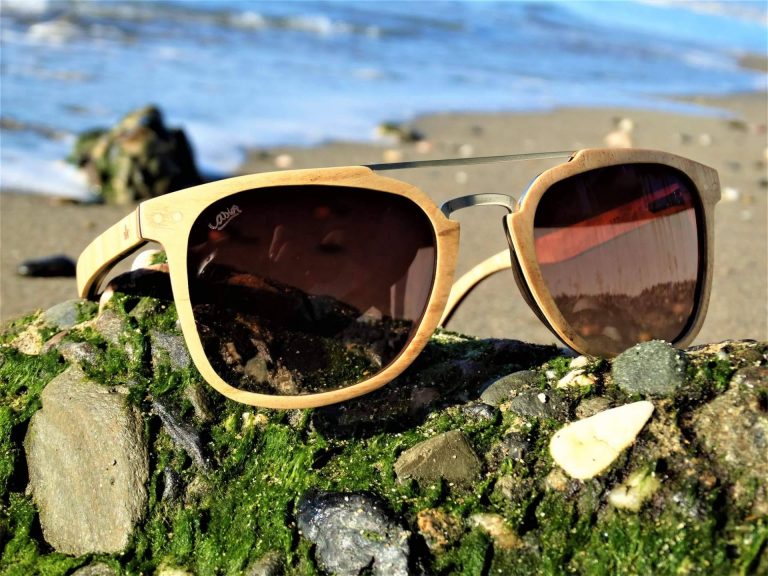 La marca Castor Sunglasses elabora gafas de madera de olivo