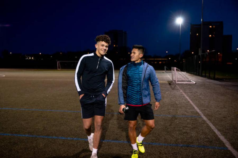 El paseo después de la cena para bajar de peso ¿Mito o realidad? 188 Se reduce los niveles de azúcar en sangre