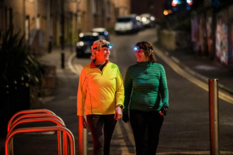 El paseo después de la cena para bajar de peso ¿Mito o realidad?