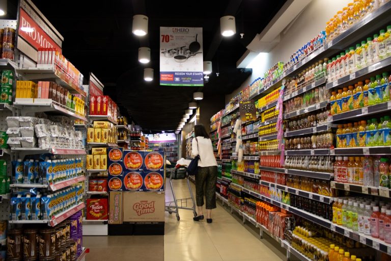 Los supermercados que más han subido los precios según la OCU